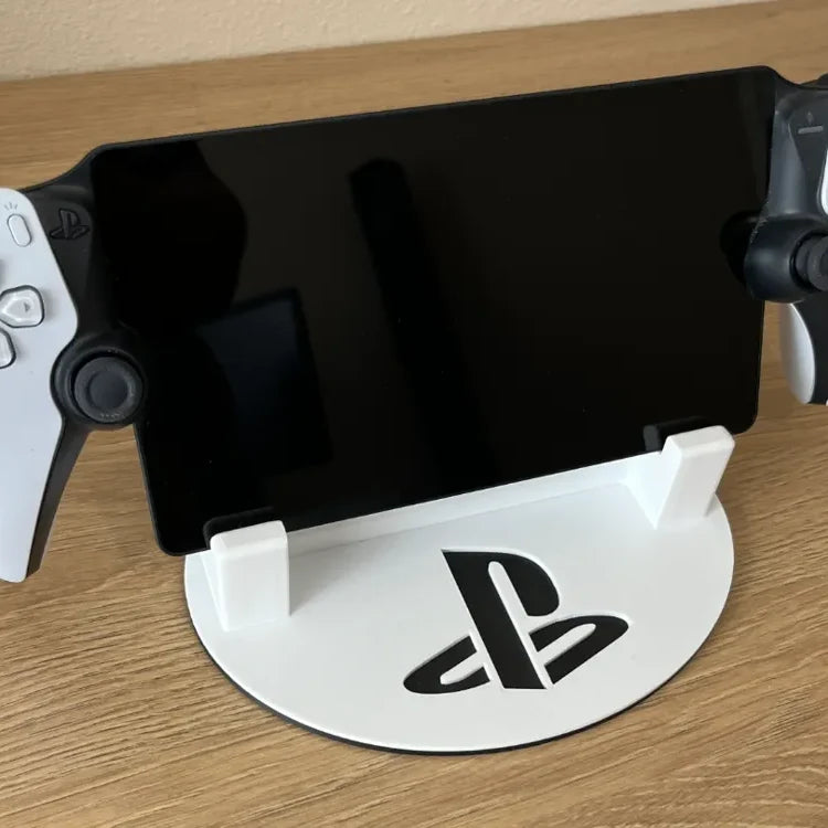 PlayStation Portal masaüstü standı ve gaming setup düzeni
