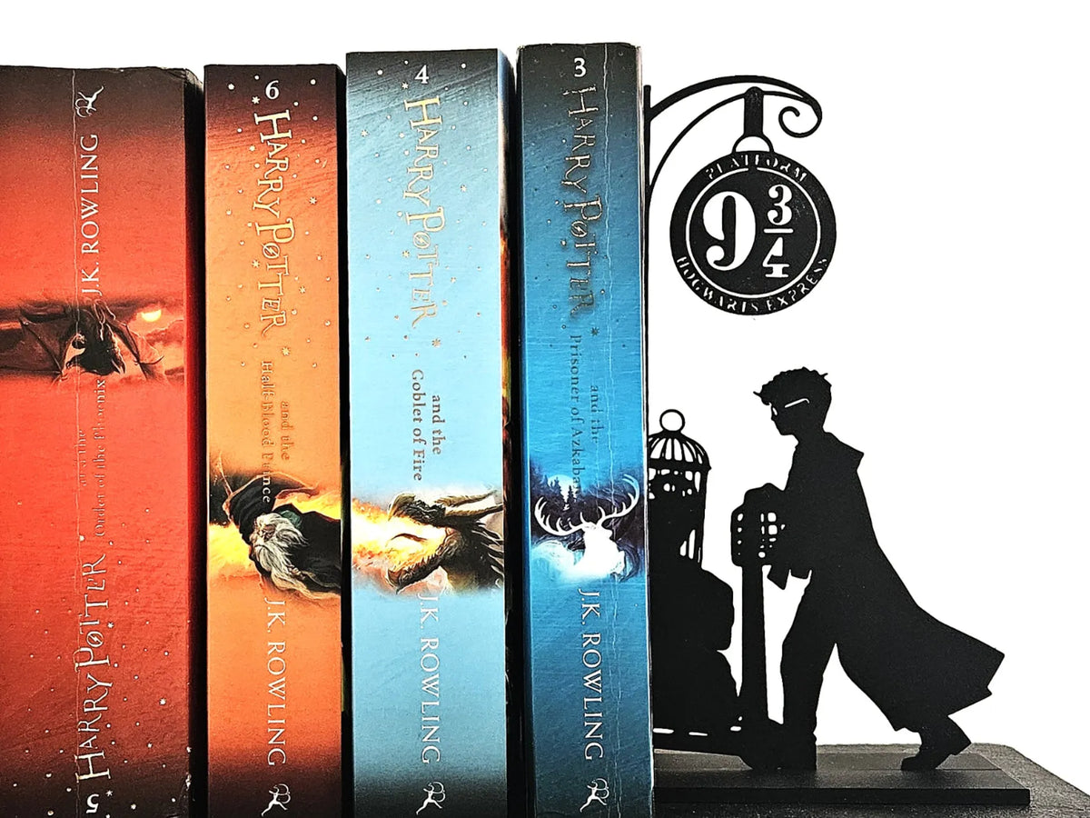Harry Potter Temalı Kitap Tutucu – Dekoratif Kitaplık ve Raf Desteği