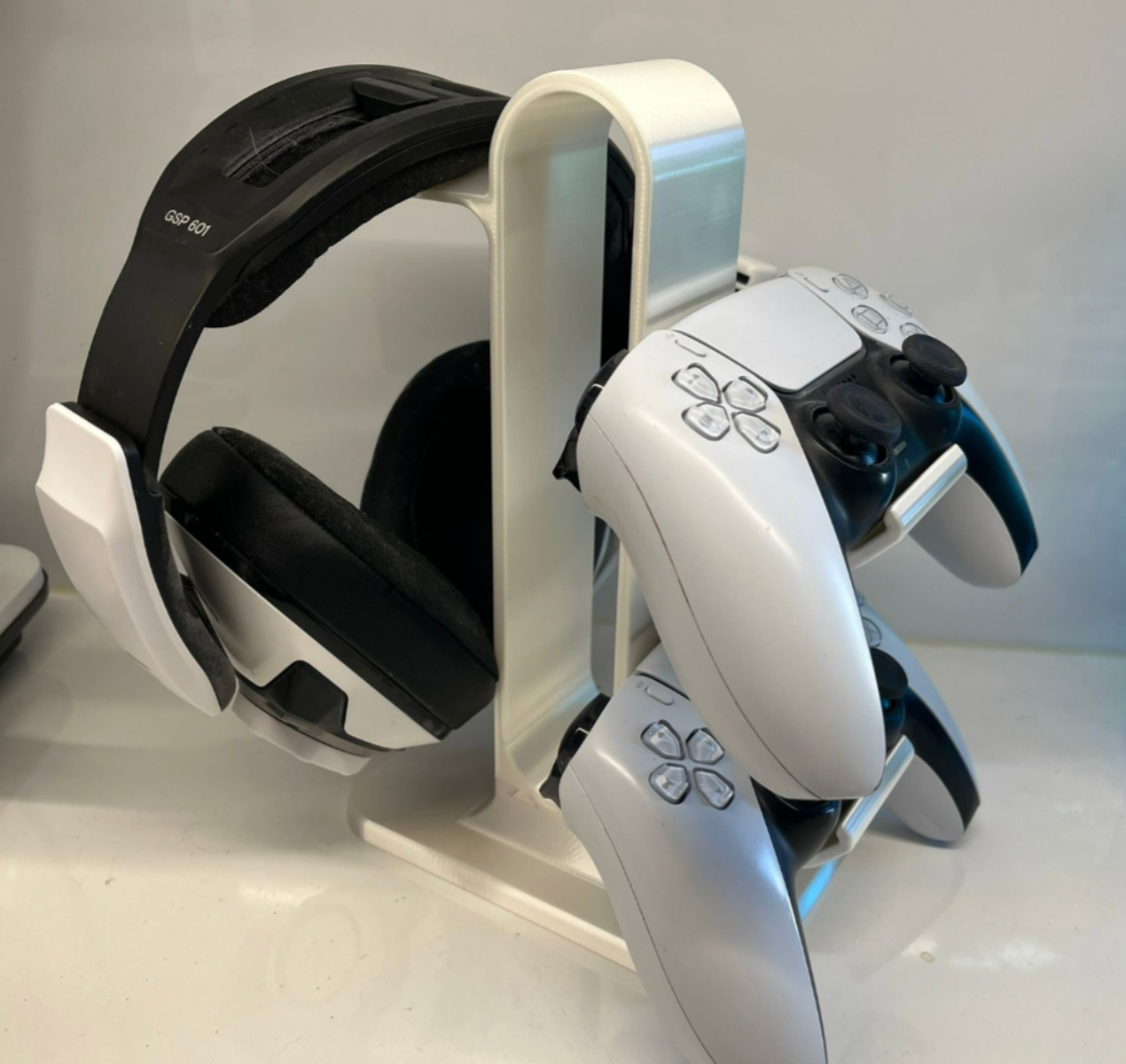 PlayStation 5 Uyumlu 2 Kol + Kulaklık Standı | Gaming Setup Aksesuarı