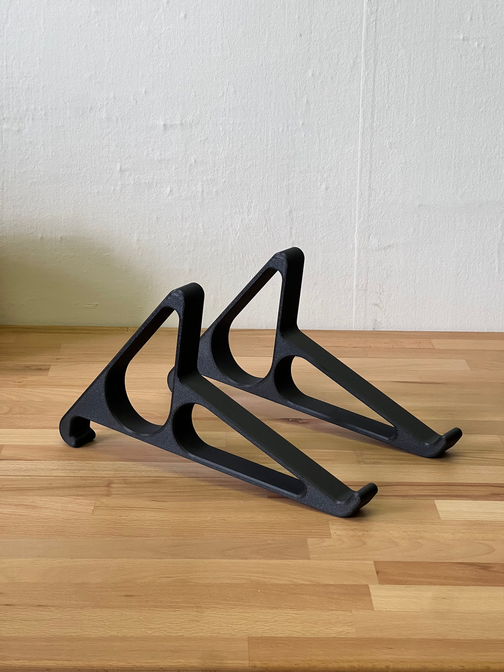 Ergonomik Laptop Standı – Ayarlanabilir Açılı Masaüstü Dizüstü Bilgisayar Standı (Profesyonel Ofis & Oyun Kullanımı)